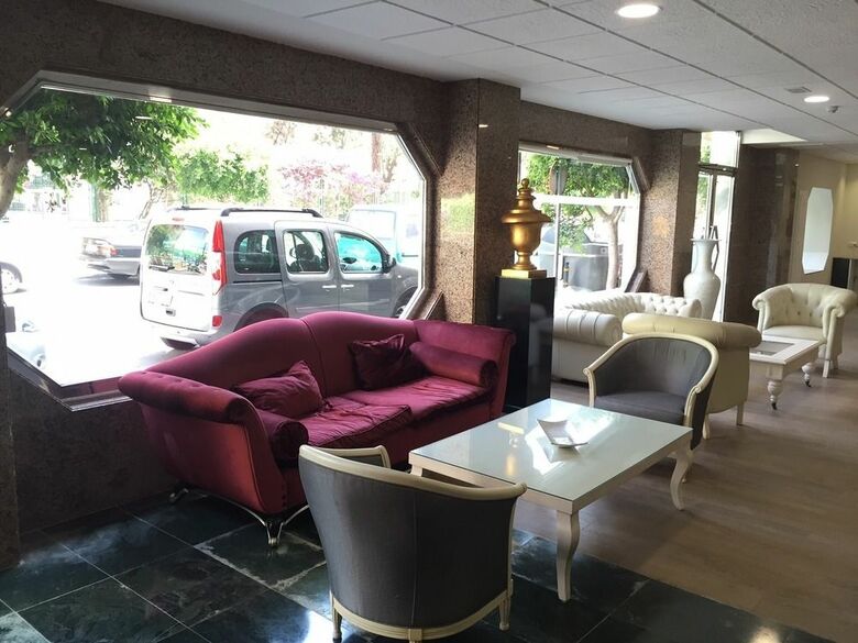 Hotel Embajador