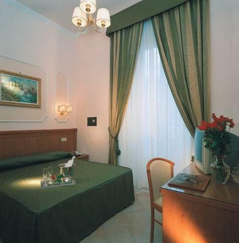 Hotel Philia