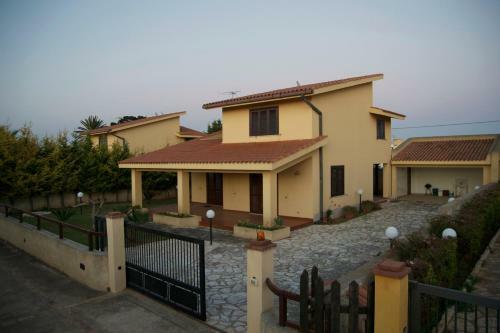 Villa Lombardo