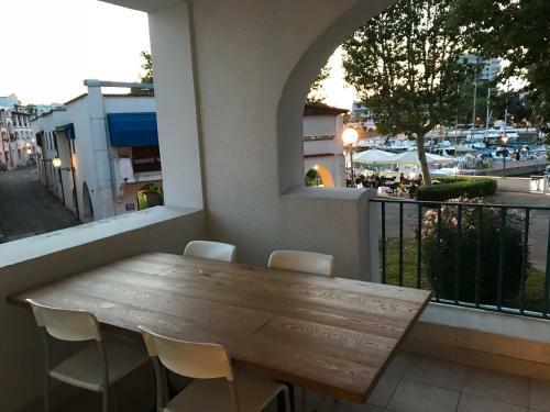 Apartamento Luminoso Appartamento Sulla Darsena Portoverde