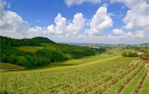 Beautiful Apartment In Monforte D'alba With 1 Bedrooms