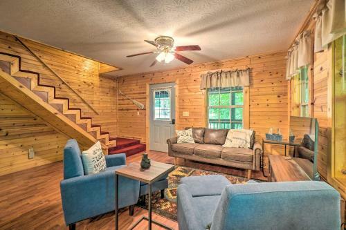 Charming Cabin Less Than 3 Mi To Dale Hollow Lake!
