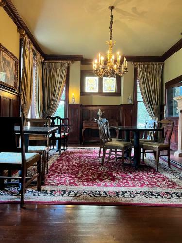 Bed & Breakfast Huffman Manor Inn