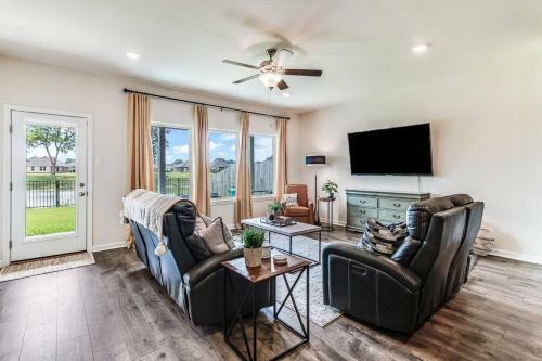 Villa Waterfront,4bedroom,2bath,king Bed,separate Shower