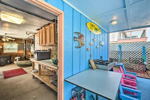 Slidell Getaway With Boat Slip - Walk To Beach!