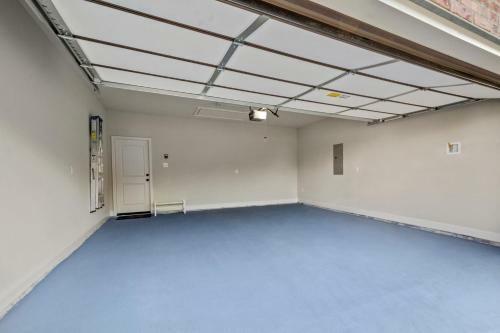 Central, New & Modern: Your Space Away From Home!!