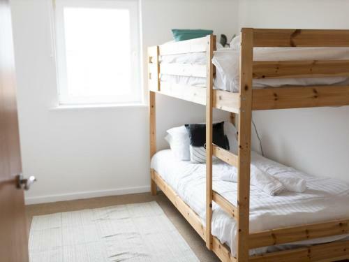 Pass The Keys Galwad-y-m�r Stunning Apartment On Llanelli Coast