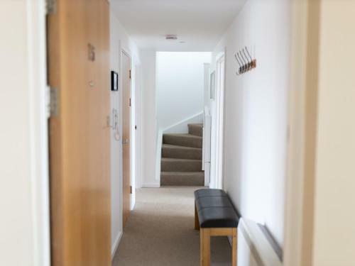 Pass The Keys Galwad-y-m�r Stunning Apartment On Llanelli Coast