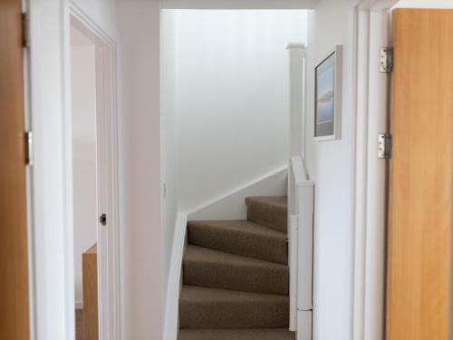 Pass The Keys Galwad-y-m�r Stunning Apartment On Llanelli Coast