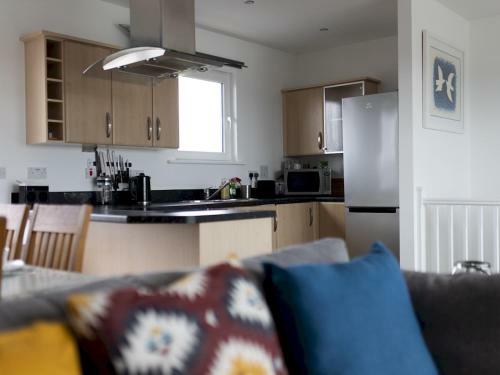 Pass The Keys Galwad-y-m�r Stunning Apartment On Llanelli Coast