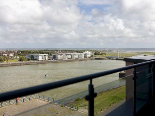 Pass The Keys Galwad-y-m�r Stunning Apartment On Llanelli Coast