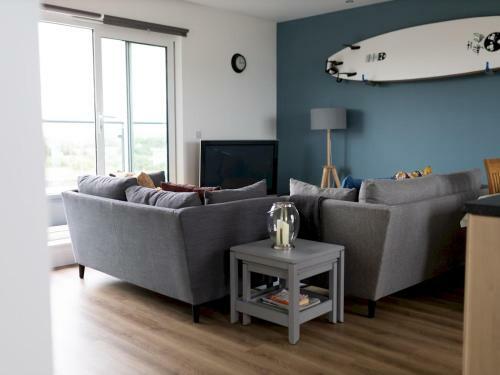 Pass The Keys Galwad-y-m�r Stunning Apartment On Llanelli Coast