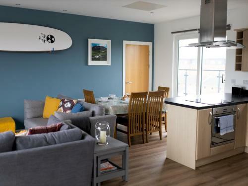 Pass The Keys Galwad-y-m�r Stunning Apartment On Llanelli Coast