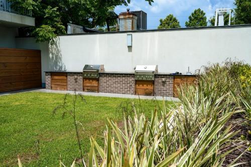 Bywater Luxury 2
