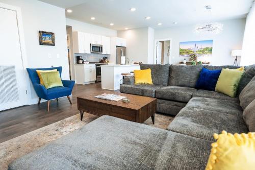 Bywater Luxury 2