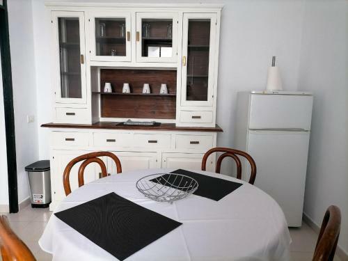House Low Island