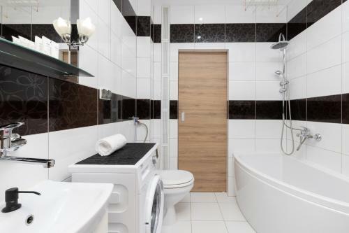 Apartament Bia?a Mewa W?adys?awowo By Renters
