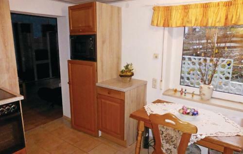 Apartment - Holiday Home St�tzengr�n/hundsh�bel With Fireplace Viii