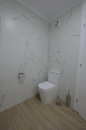 Encantador Apartamento En Mar�n