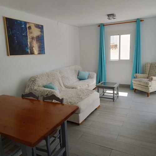 2 Bedroom Apartment With Marina View.