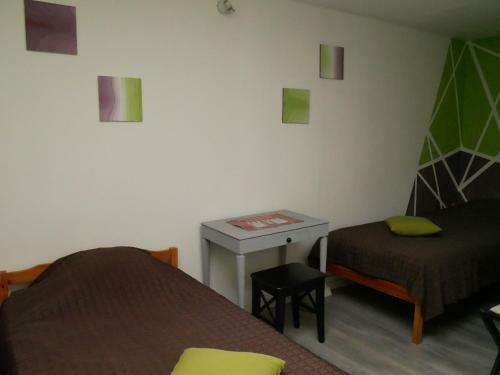 G�te Coullons, 4 Pi�ces, 5 Personnes - Fr-1-590-57