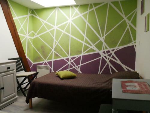 G�te Coullons, 4 Pi�ces, 5 Personnes - Fr-1-590-57