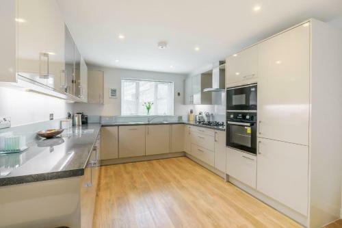 6 Chatterton Mews