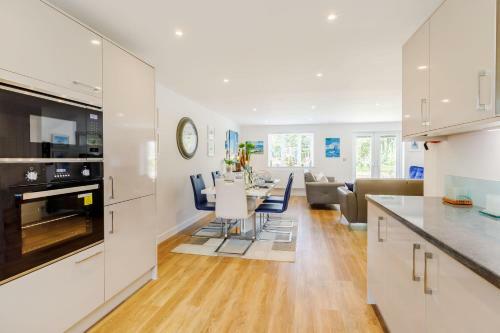 6 Chatterton Mews