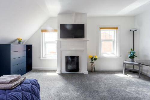 Beach View Luxury Apartment