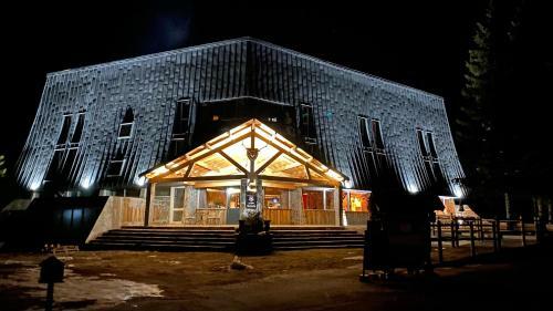 Hotel Montlo Relais Des Cerfs