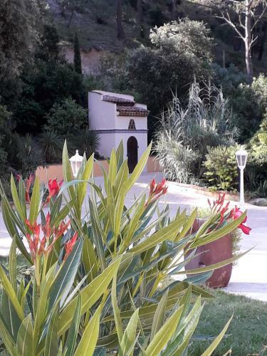 Bed & Breakfast Les Restanques - Chambre D'h�tes