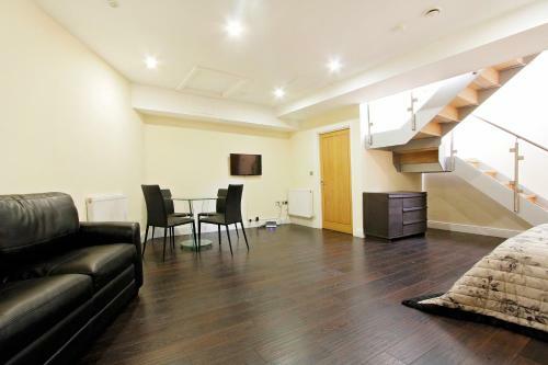 Apartments At Camden Square