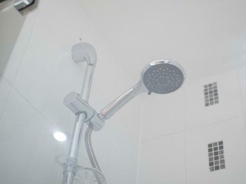 Pass The Keys Spacious And Modern Property With Parking And Garden