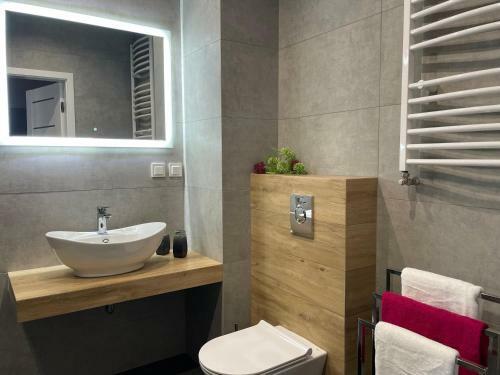 Apartament Bazylia?ska 1 Zamo??