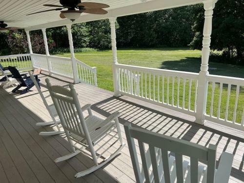 Country Escape Private Hot Tub Fire Pit