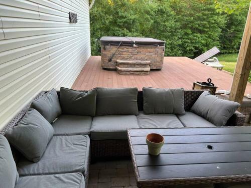 Country Escape Private Hot Tub Fire Pit