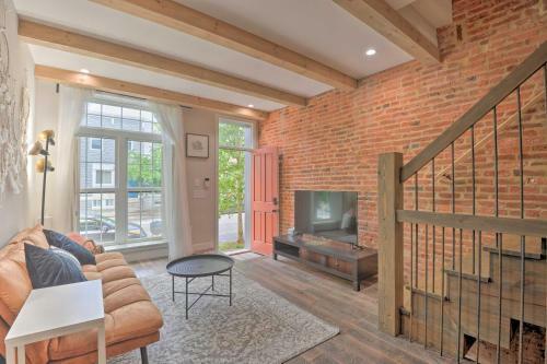 Baltimore Townhome, Walk To Patterson Park!