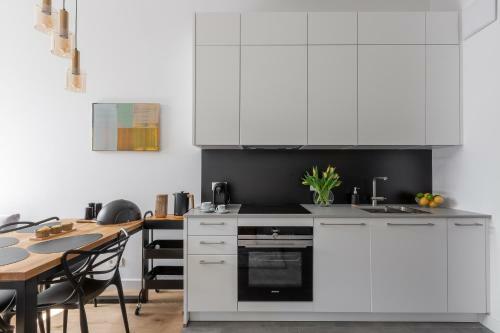 Apartament S?oneczny - M?yn Maria - Art Apartments