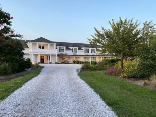 Hotel Tilghman Island Inn