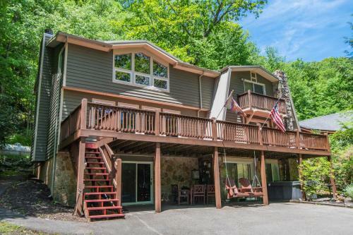 Lake Life Hq