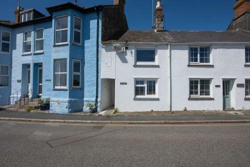 Nutshell, Marazion