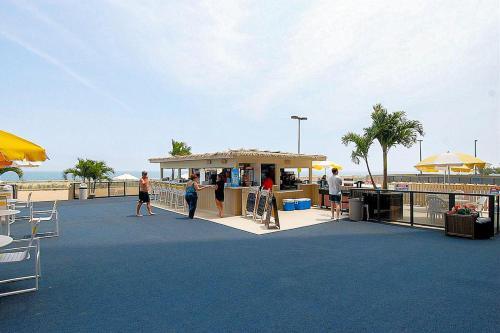 Golden Sands V