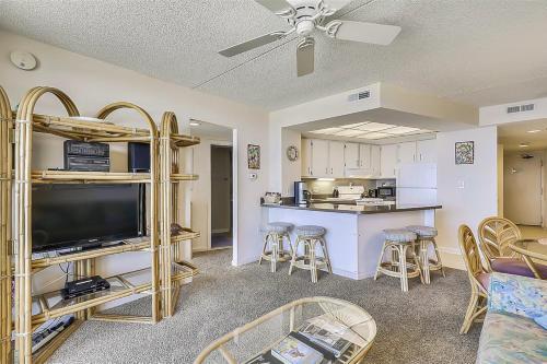 Golden Sands V