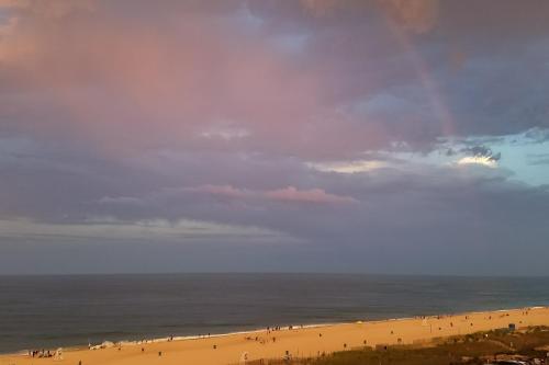 Golden Sands V