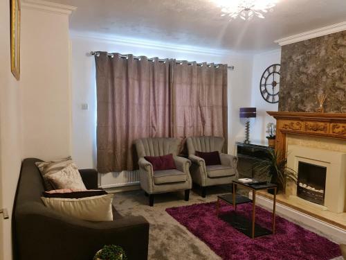 Immaculate 3-bed House In Middleton
