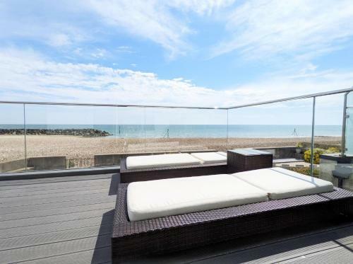 Beach View - Middleton On Sea