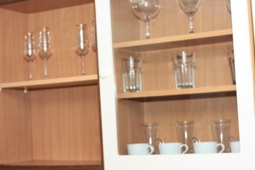 Lovely 1 Bedroom Apartment Free Onsite Parking