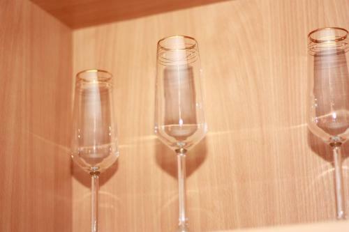 Lovely 1 Bedroom Apartment Free Onsite Parking