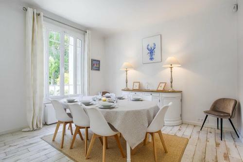 House With Private Courtyard In Deauville