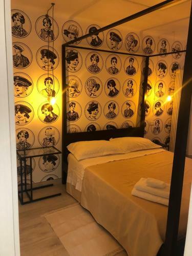 Bed & Breakfast Snake13